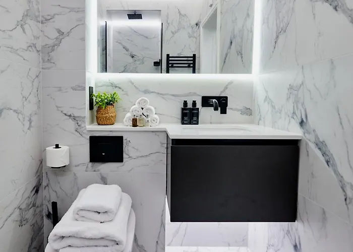 アパート Emiliya