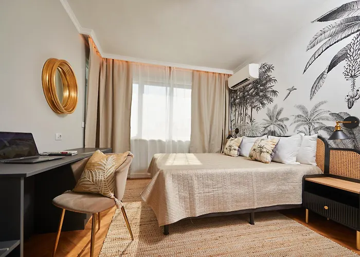 Emiliya アパート